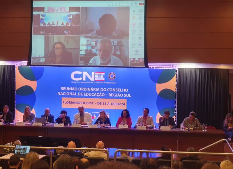 SINEPE/SC participa de reunião do Conselho Nacional de Educação